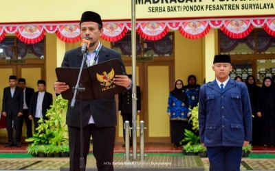 SEMANGAT KEMERDEKAAN : MAS SERBA BAKTI SUKSES GELAR UPACARA HUT KEMERDEKAAN RI KE-81 DAN KEGIATAN LOMBA EDUKATIF